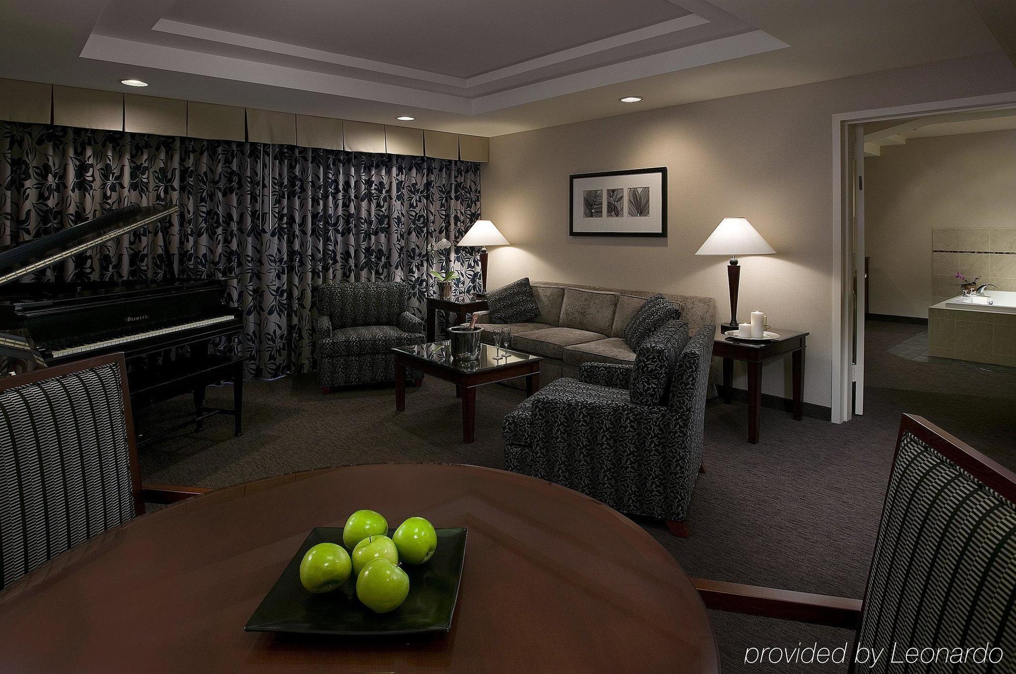 Empress Hotel La Jolla San Diego Room photo